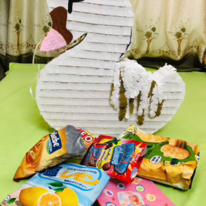 z6908295460937 be52cd6c5fcf1c0354f3ef3a4f465989 thiên nga 2 pinata thiên nga