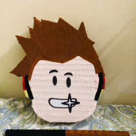 pinata roblox boy